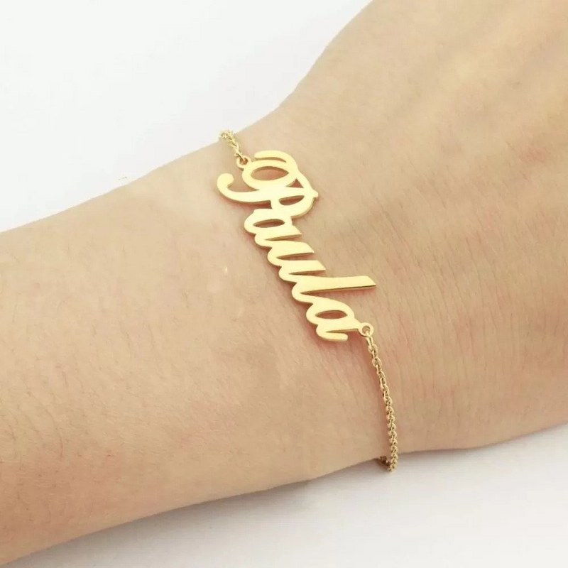 Cucereste-i inima cu aceste 5 bijuterii personalizate!