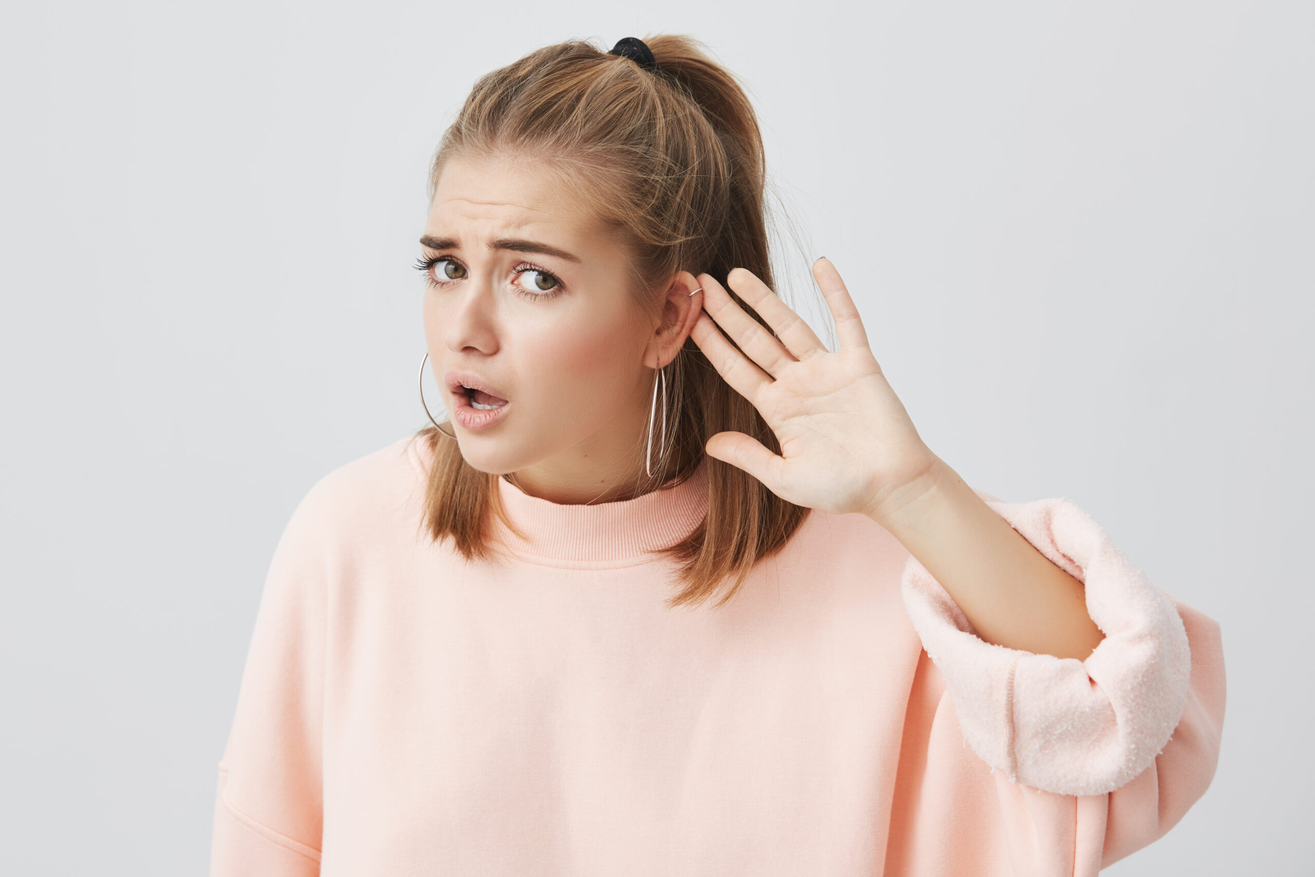 Ce înseamnă deficiența de auz și cum poate fi tratată?